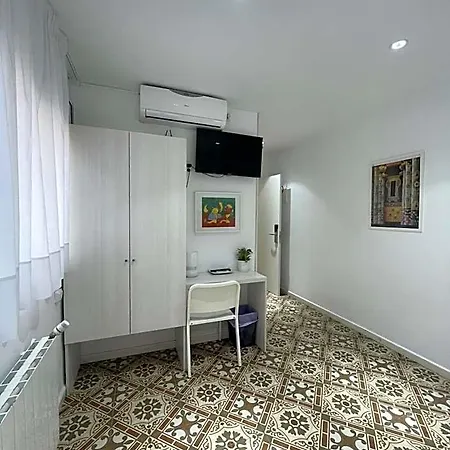 هوستال نوفا برشلونة